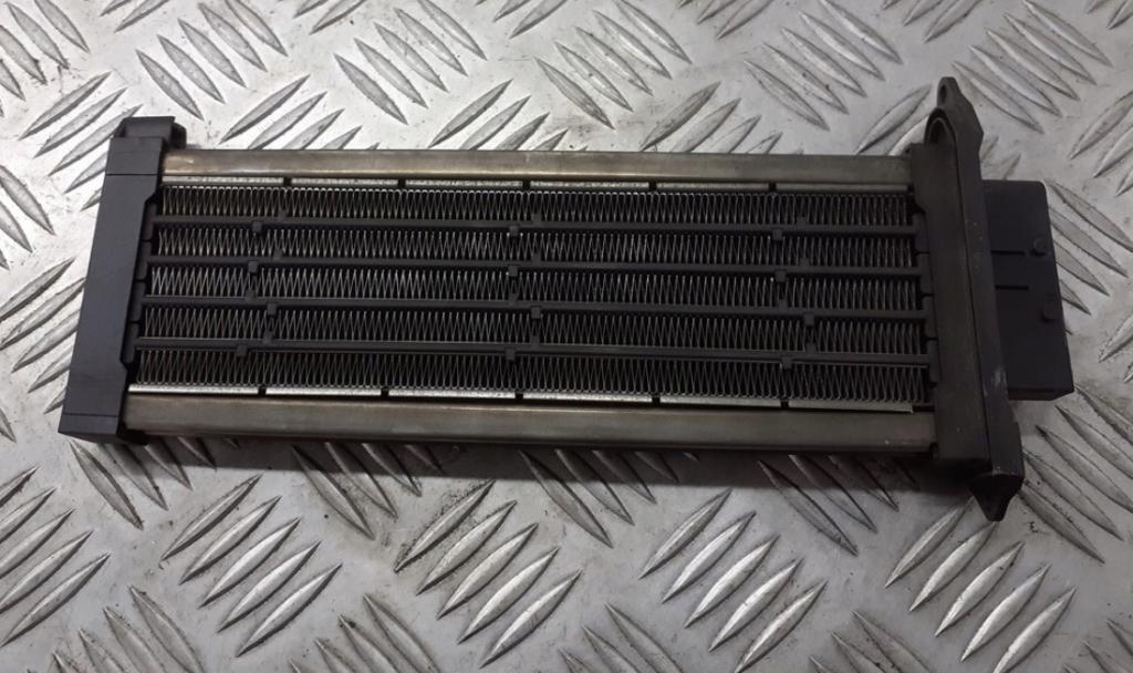 Renault Megane II 2003-2008 sedan 1.5 DCI diesel MT 74 kW 2004  Radiátor kúrenia 0575649