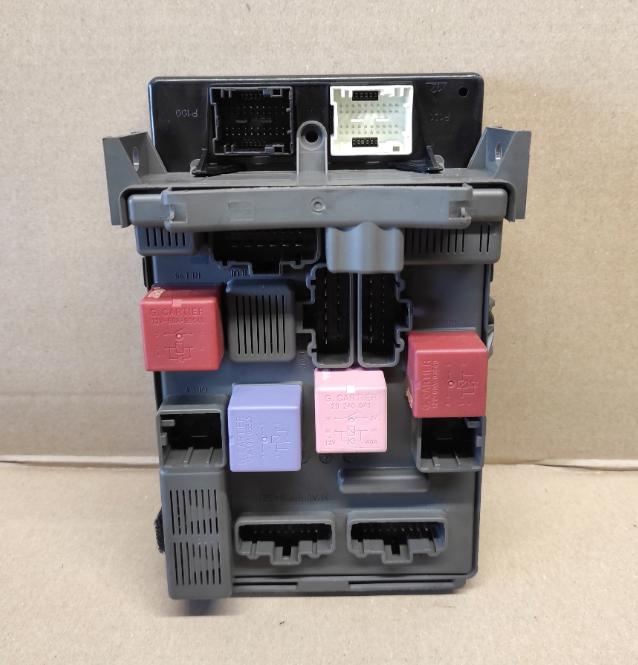 Renault Espace IV 2003-2014 hatchback 2.0 DCI diesel MT 127 kW 2010  Modul BSI 8200660170