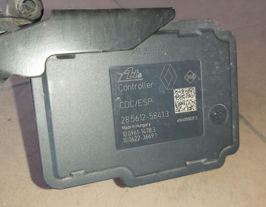 Renault Scenic III 2009-2016 hatchback 1.6 DCI diesel MT 96 kW 2012  Pumpa ABS 476605296R