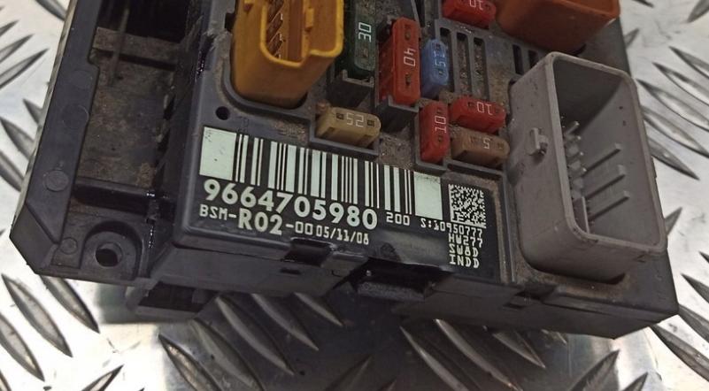 Citroen C5 III combi   Zapaľovací modul 9664705980 Modul BSM