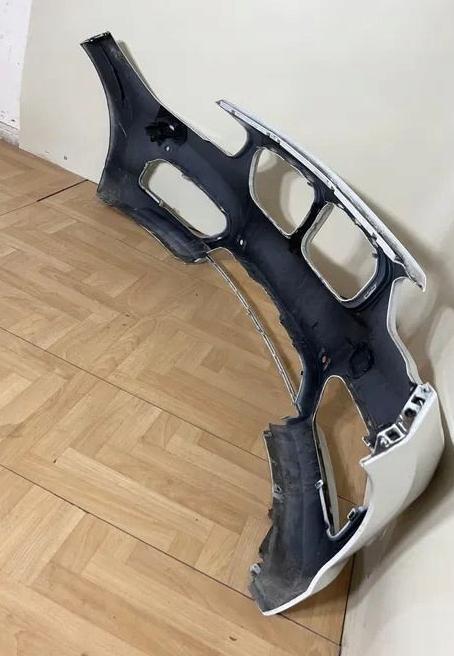 BMW 1 F20 2011-2019 hatchback 1.6 T petrol AT 125 kW 2012  Nárazník predný