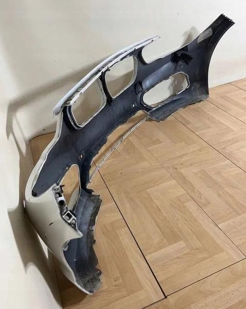 BMW 1 F20 2011-2019 hatchback 1.6 T petrol AT 125 kW 2012  Nárazník predný