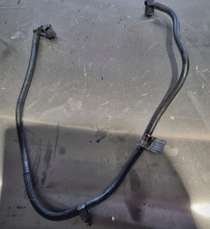 Mercedes CLS II C218 2010-2018 sedan 3.0 CDI diesel AT 195 kW 2013  Hadica  0445130005