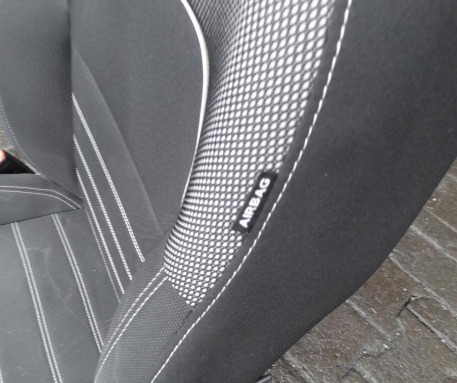 Dacia Sandero III 2020- hatchback 1.0 TCE petrol AT 66 kW 2022  Sedadlo predné ľavé