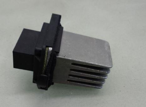 Chevrolet Epica sedan 2.0 diesel 110 kW 2009  Odpor (rezistor) kúrenia 8F14B