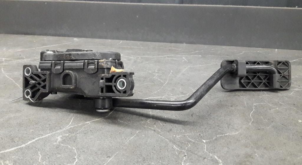 Opel Agila A 2000-2007 hatchback 1.0 12v petrol MT 43 kW 2002  Potenciometer plynového pedálu 9204284