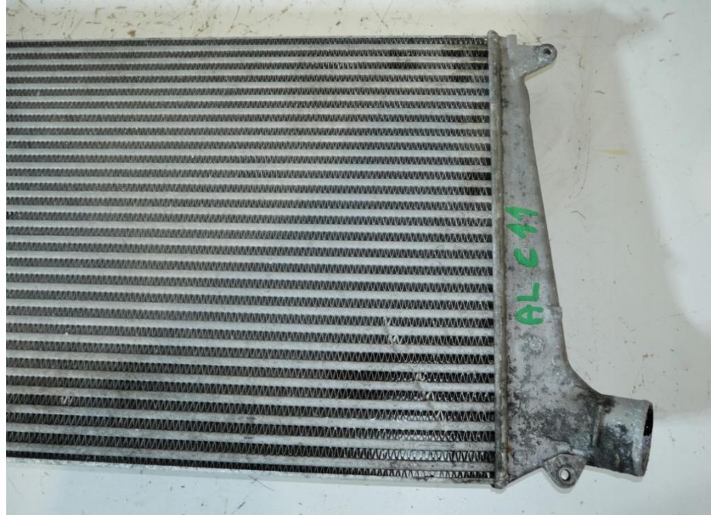 Audi A6 C5 1997-2004 combi 2.5 TDI diesel AT 132 kW 2003  Intercooler (chladič nasávaného vzduchu) 4B0145805E