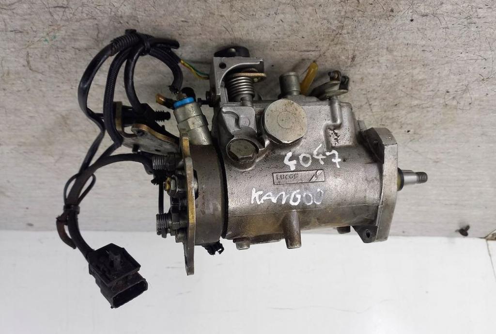 Renault Clio II 1998-2012 hatchback 1.9 D diesel MT 47 kW 2000  Vstrekovacie čerpadlo R8448B192B