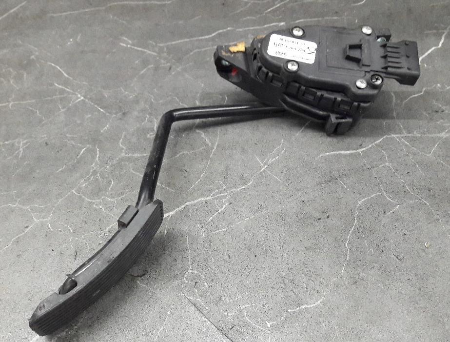 Opel Agila A 2000-2007 hatchback 1.0 12v petrol MT 43 kW 2002  Potenciometer plynového pedálu 9204284