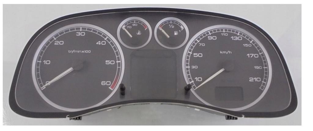 Peugeot 307 hatchback 2.0 HDI diesel 66 kW 2002  Prístrojová doska P9636708880