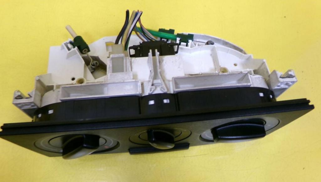 Skoda Octavia I 1996-2010 hatchback   Panel kúrenia/klimatizácie 1J0819045F NR63