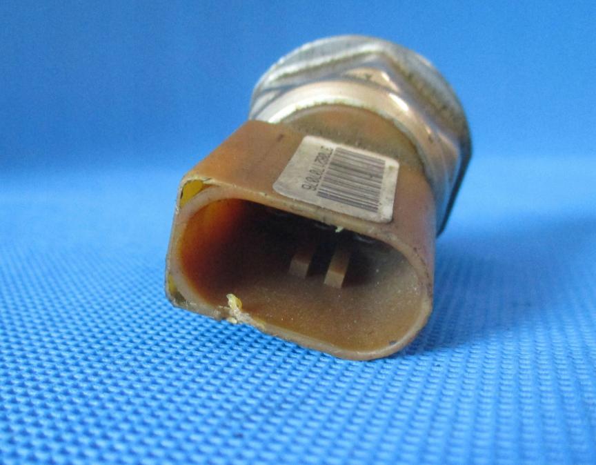 Audi A4 B8 2007-2015 combi 3.0 TDI diesel CCW AT 176 kW 2009  Snímač 059130758K