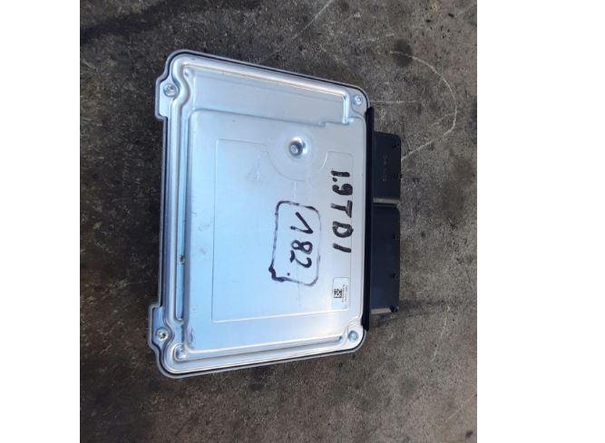 Volkswagen Touran I 2003-2015 minivan 1.9 TDI diesel 77 kW 2007  Riadiaca jednotka motora 0281014128