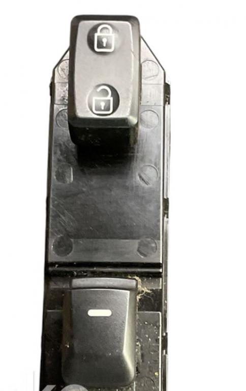 Kia Sportage III 2010-2015 hatchback 2.0 CRDI diesel AT 100 kW 2012  Prepínač ovládania okna predný pravý 4915111310 935753W910WK