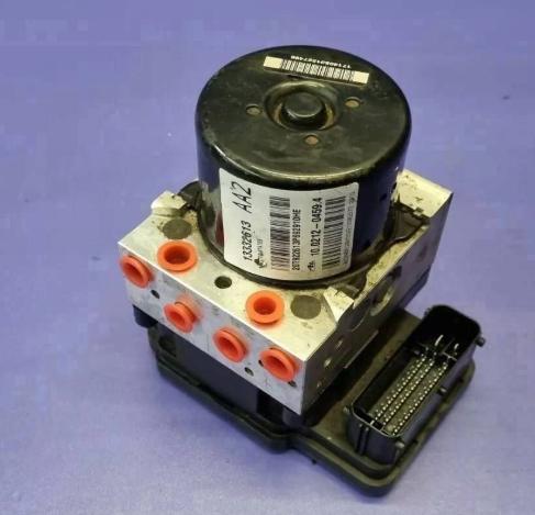 Opel Astra IV 2009-2015 Pumpa ABS 13332613