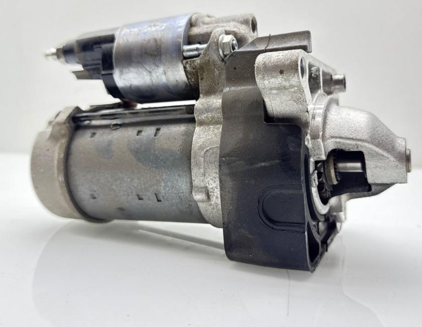 BMW 1 F40 Štartér 8580390