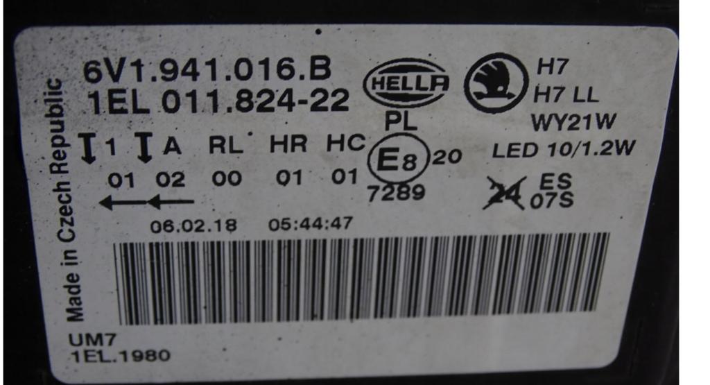 Skoda Fabia III 2014- hatchback 1.0 MPI petrol MT 55 kW 2015  Svetlo predné ľavé LED