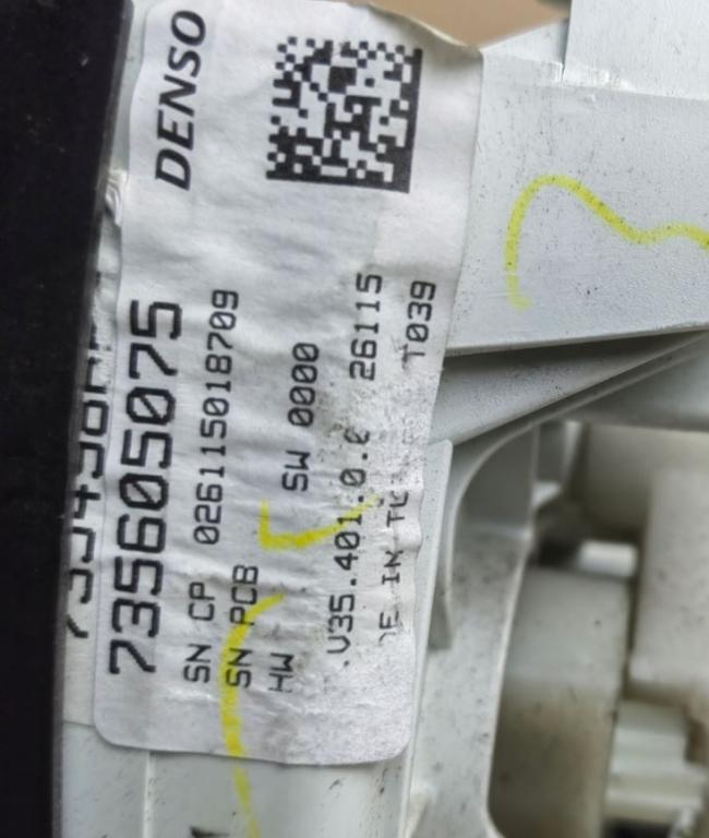 Fiat Doblo II 2010- hatchback 1.6 JTD diesel MT 77 kW 2010  Panel kúrenia/klimatizácie 735605075