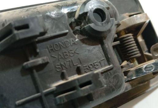 Rover 600 sedan 1.8 16v petrol MT 85 kW 1998  Kľučka dverí vnútorná predná ľavá SN7L1 39517