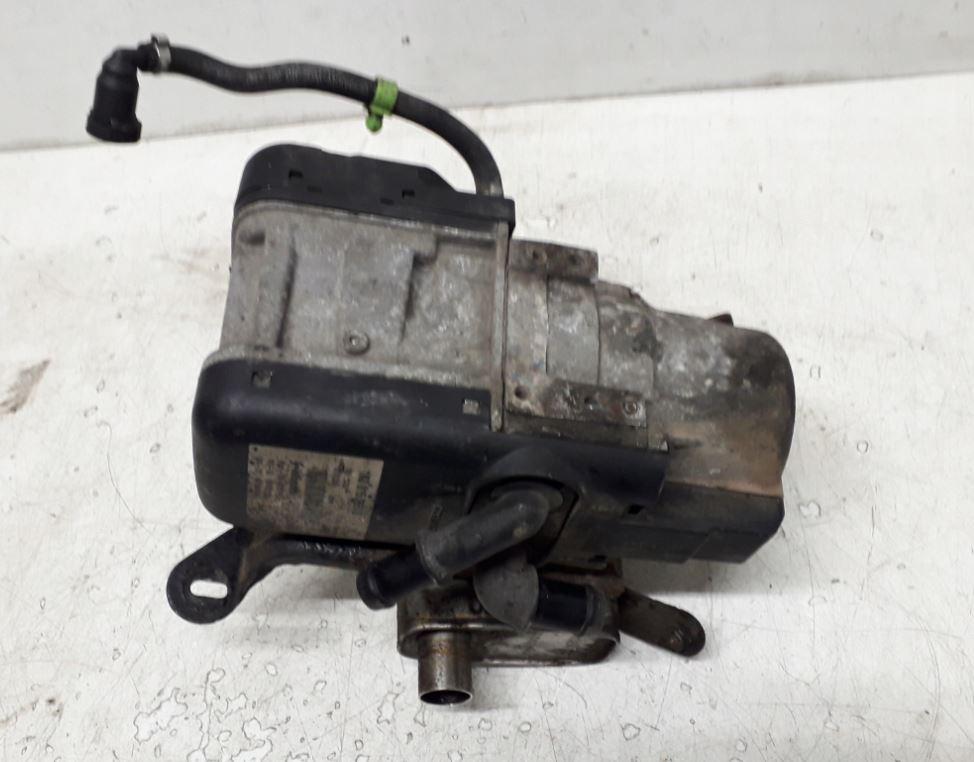 Volkswagen Touran I 2003-2015 hatchback 1.9 TDI diesel 66 kW 2006  Webasto (nezávislé kúrenie) 1K0815065AD