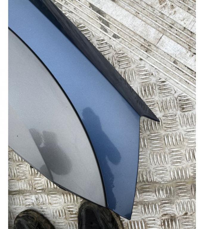 Kia Sorento I 2003-2009 hatchback 2.5 CRDI diesel AT 103 kW 2002  Blatník predný pravý