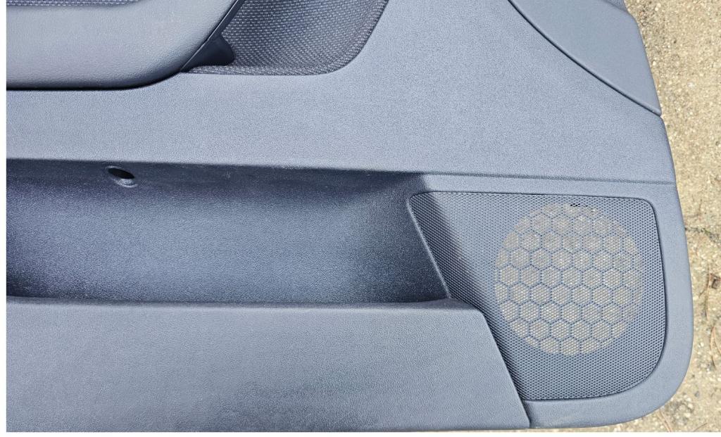 Audi A3 8P 2003-2012 hatchback   Tapacír dverí predný ľavý