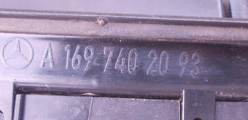 Mercedes A W169 2004-2012 hatchback 1.5 petrol MT 70 kW 2006  Lišta ostatné A1697402093