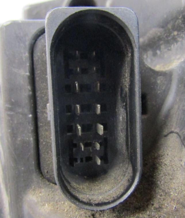 Audi A5 8T 2007-2016 sedan 1.8 TFSI petrol MT 118 kW 2010  Svetlo predné pravé 8T0941004AK