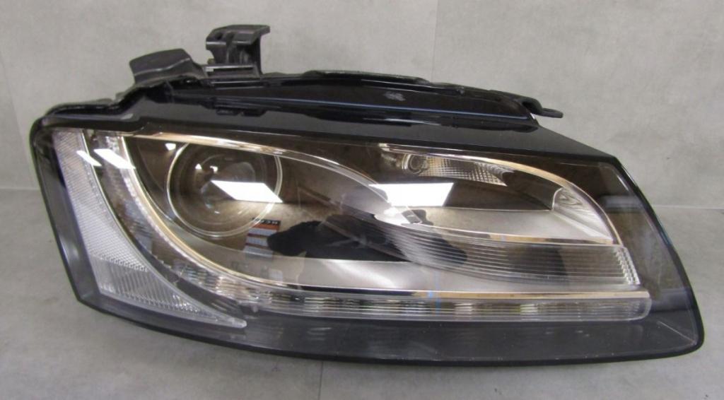 Audi A5 8T 2007-2016 sedan 1.8 TFSI petrol MT 118 kW 2010  Svetlo predné pravé 8T0941004AK