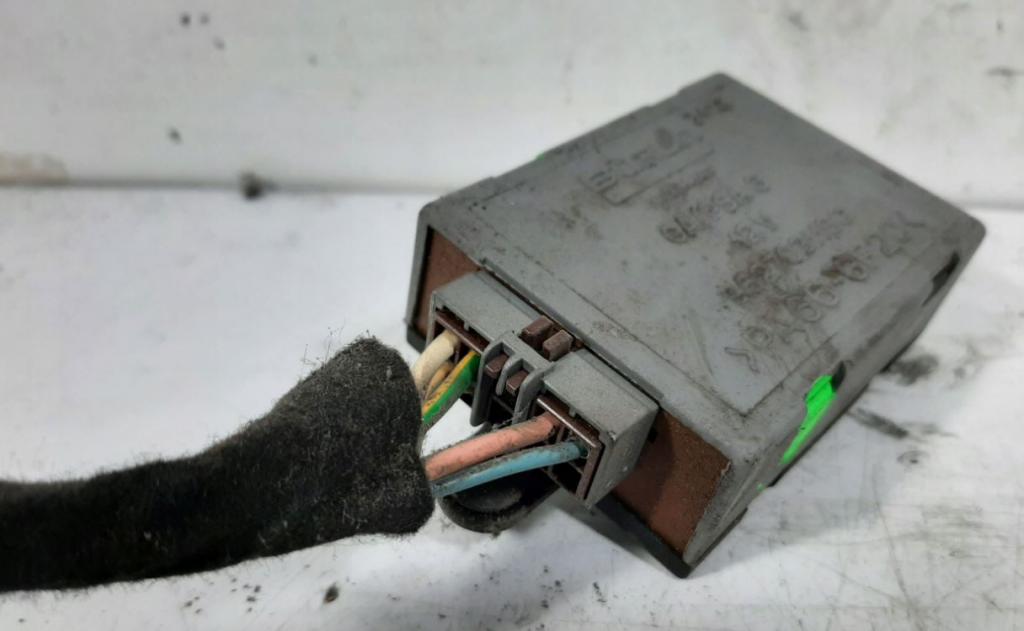 Peugeot Partner I 1996-2008 hatchback 1.9 D diesel MT 51 kW 2000  Riadiaca jednotka centrálneho zámku 9627031180