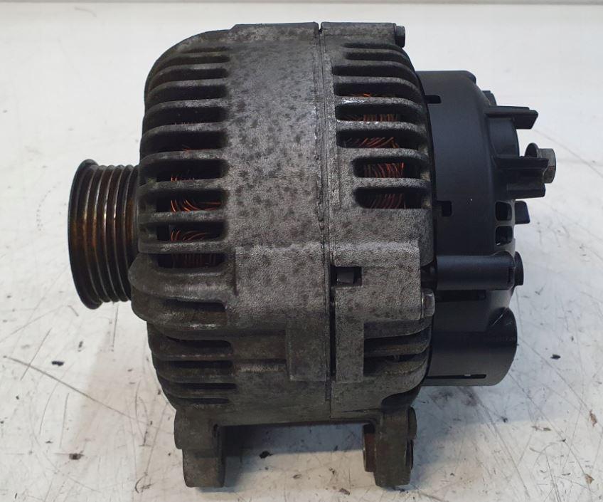 Audi A4 B7 2004  2008 combi 3.0 TDI diesel   AT  Alternátor 059903016D