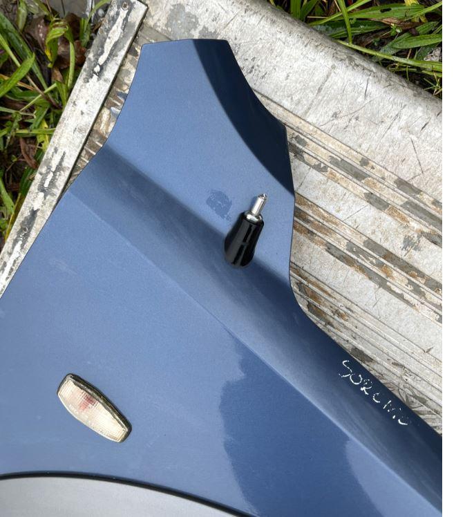 Kia Sorento I 2003-2009 hatchback 2.5 CRDI diesel AT 103 kW 2002  Blatník predný pravý