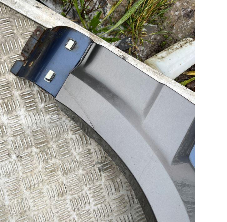 Kia Sorento I 2003-2009 hatchback 2.5 CRDI diesel AT 103 kW 2002  Blatník predný pravý