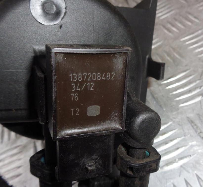 Opel Insignia A 2008-2017 hatchback 2.0 CDTI diesel MT 96 kW 2010  Palivový filter 13244294 1387208482