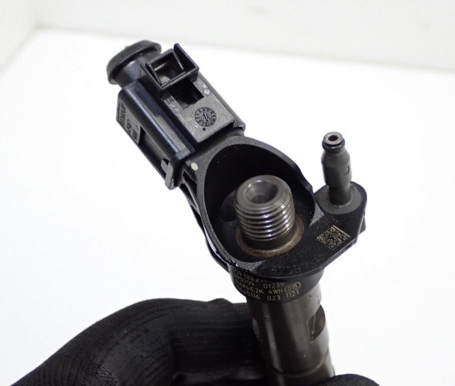 Volkswagen Touareg I 2002-2010 hatchback 3.0 TDI V6 diesel AT 176kW 2010  Vstrekovač paliva 059130277BE 0445116023