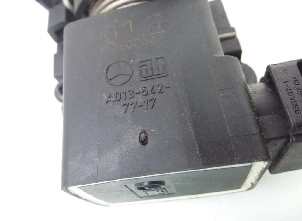 Mercedes A W168 1997-2004 Potenciometer plynového pedálu A0135427717