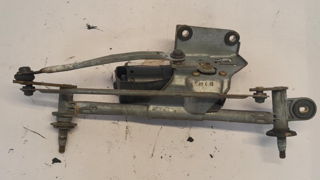 Renault Scenic I 1996-2003  Mechanizmus stieračov predný 8200106711 0390241379