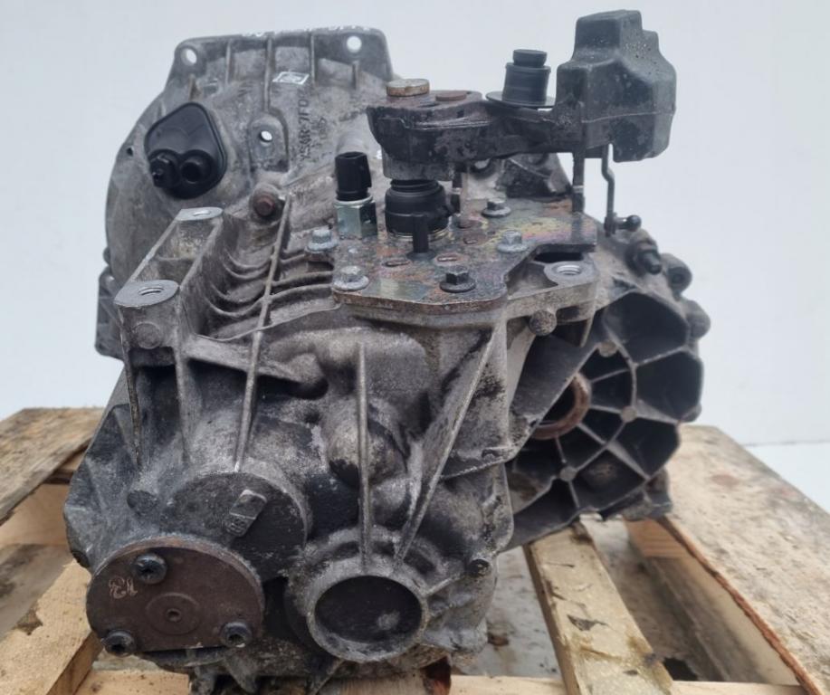 Ford Transit connect 1.8 TDCI diesel 66 kW 2009  Prevodovka manuálna 2T1R-7002-BD