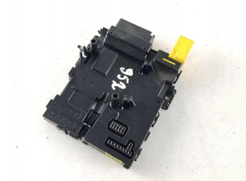 Volkswagen Passat B6 2005-2010 sedan 1.9 TDI diesel MT 77 kW 2006  Modul 3C0953549B