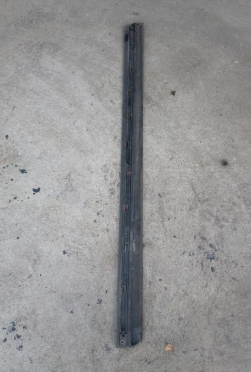 Audi A4 B6 2000-2004 sedan Lišta dverí vonkajšia 8E0853960