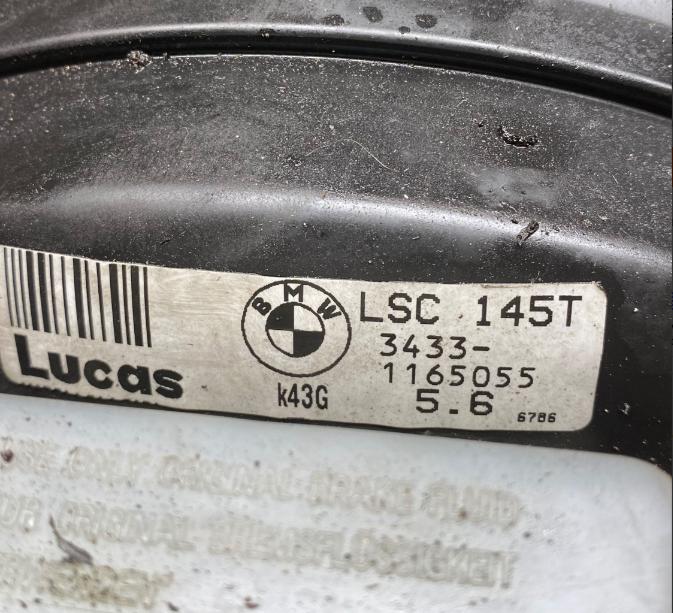 BMW 5 E39 1996-2003 combi 3.0 D diesel MT 135 kW 2000  Posilňovač bŕzd 1165055