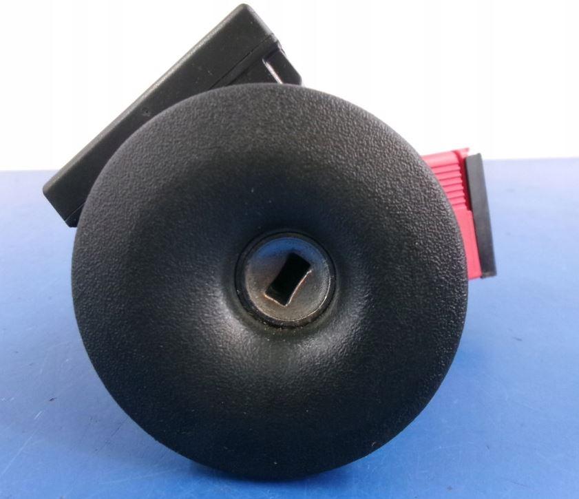 Renault Clio III 2005-2012 hatchback 1.2 16v petrol MT 55 kW 2006  Spínacia skrinka