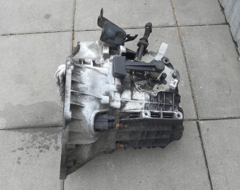 Ford Focus Mk2 2004-2011 sedan 1.8 TDCI diesel MT 85 kW 2008  Prevodovka manuálna 3M5R-7201-ZE
