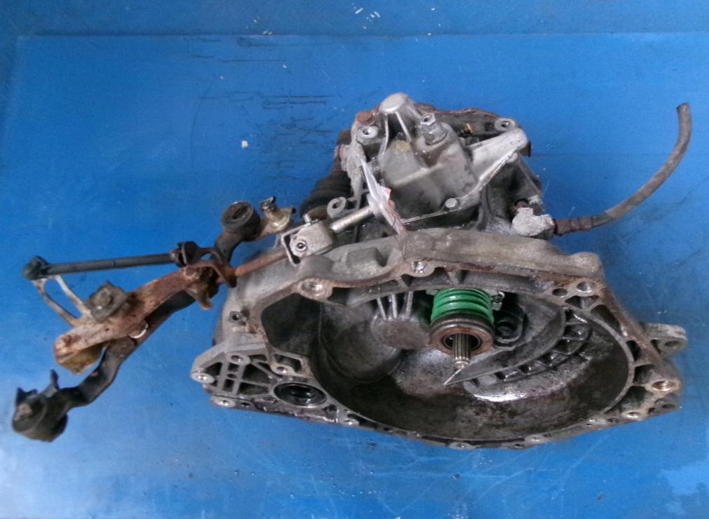 Opel Zafira A 1999-2005 hatchback 1.8 16v petrol MT 85 kW 1999  Prevodovka manuálna 90400209