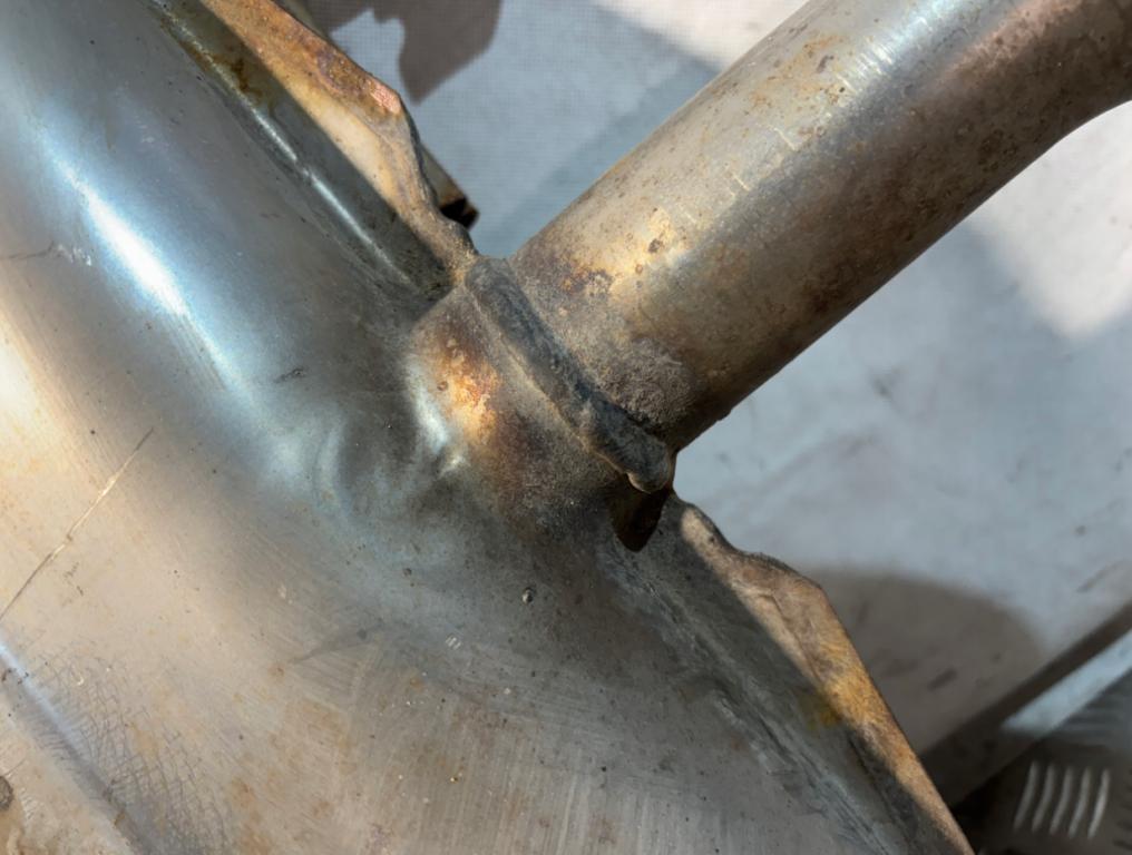 Mazda 6 III GJ 2013-2024 combi 2,0 16v petrol AT 121 kW 2015 Tlmič výfuku