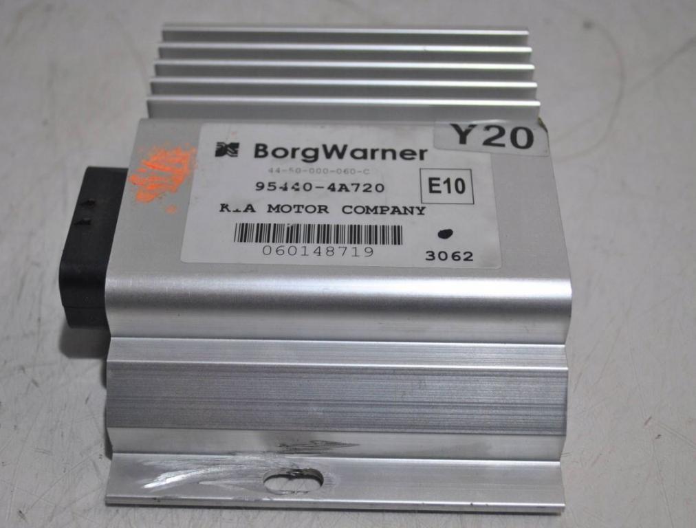 Kia Sorento I 2003-2009 hatchback 2.5 CRDI diesel AT 103 kW 2002  Riadiaca jednotka motora 954404A720