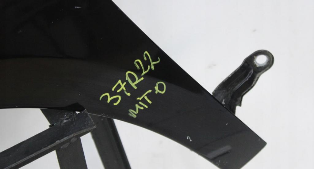 Alfa Romeo Mito 2008-2018 hatchback 1.3 JTD diesel MT 70 kW 2011  Blatník predný ľavý