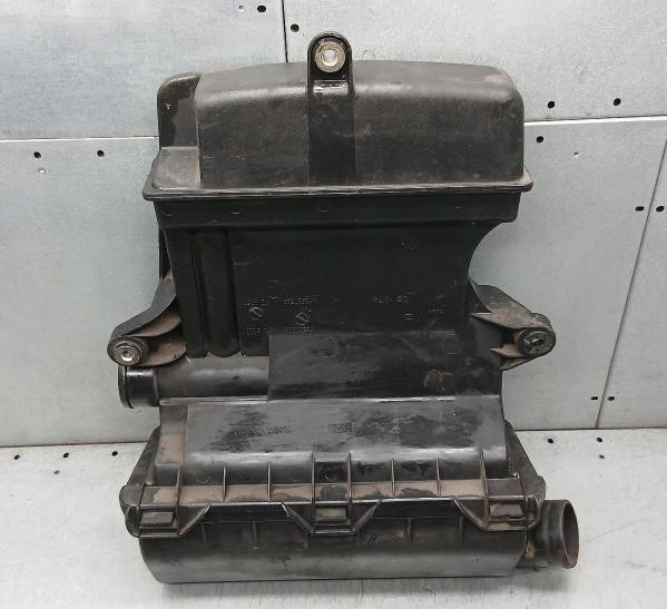 Fiat Punto II 1999-2010 hatchback 1.2 16v petrol MT 59 kW 2000  Obal vzduchového filtra 735275091 73527503