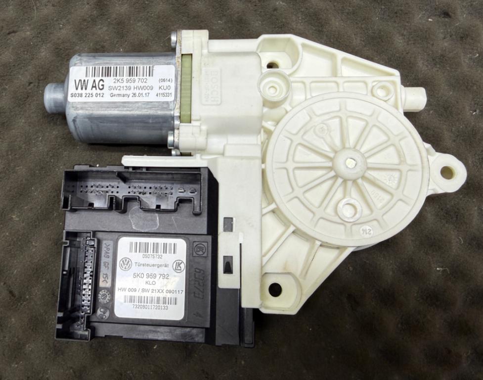 Volkswagen 2017 Motorček okien predný pravý 5K0959792 2K5959702