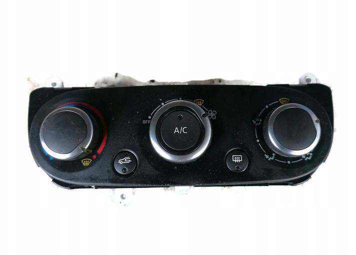 Renault Clio IV 2012-2020 combi 0.9 T petrol MT 66 kW 2015  Panel kúrenia/klimatizácie T1019676Z